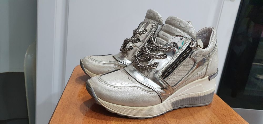 Продам разную обувь в хорошем состоянии