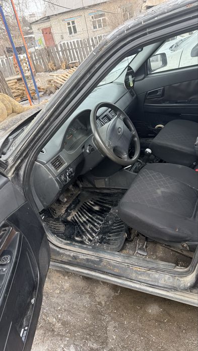 Продам Ваз  2170  Приора черная