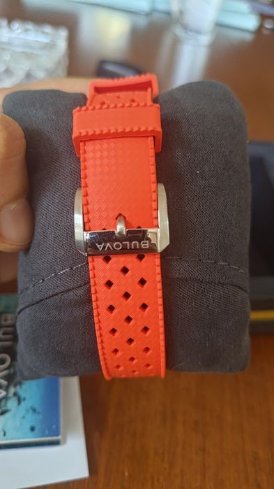 Bulova Snorkel Nemo Clownfish часовник