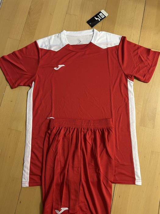 Форма футбольная-взрослая.