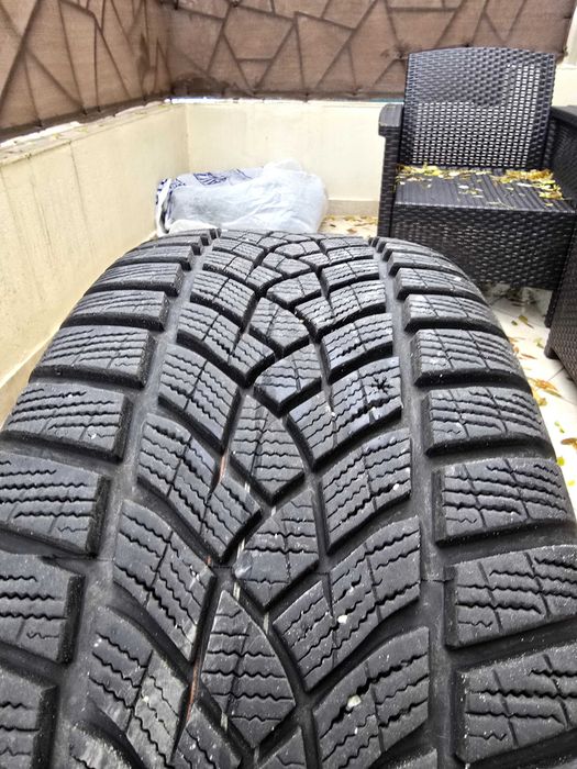 Vand jante aliaj pe 18 cu anvelope iarna 235/45/18