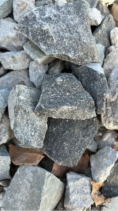 Piatra concasata/ piatra decorativa