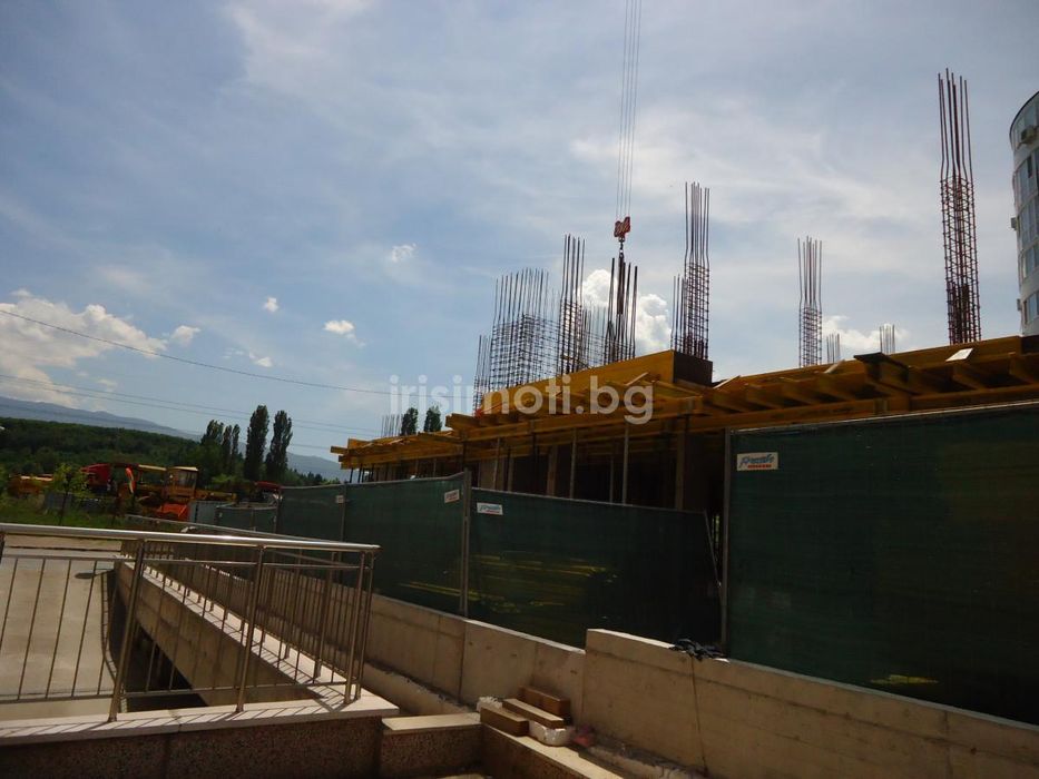 Продава се Тристаен апартамент в София, Люлин 6 - 118 кв.м за 1452 €/кв.м - Снимка #2