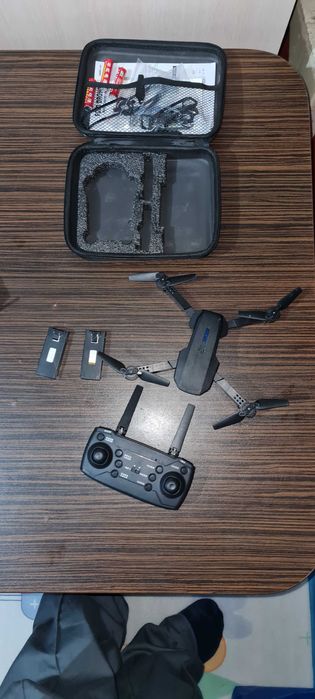 Продаю Дрон летающий