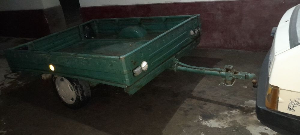 Прицеп жигуловиски сотилади