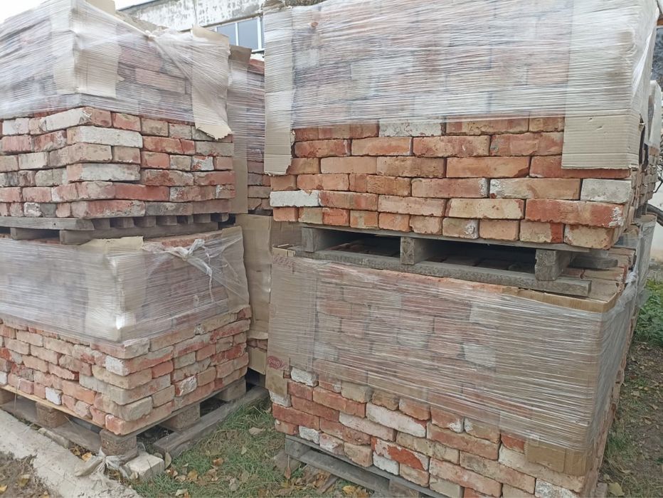 Продам кирпич силикатный и красный