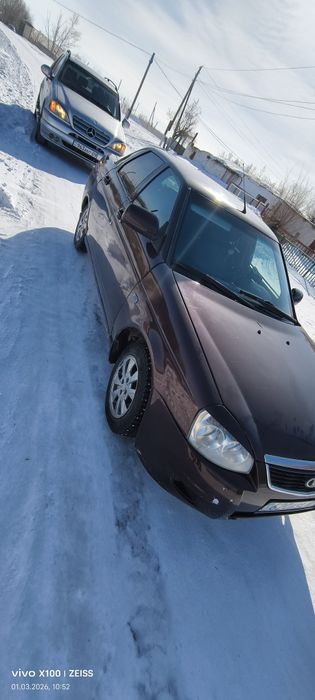 Продам приору хорошем состоянии.