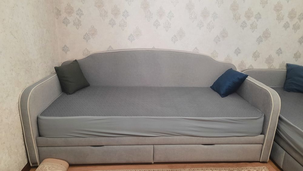 Диван-кровать односпальная 90×200 мм