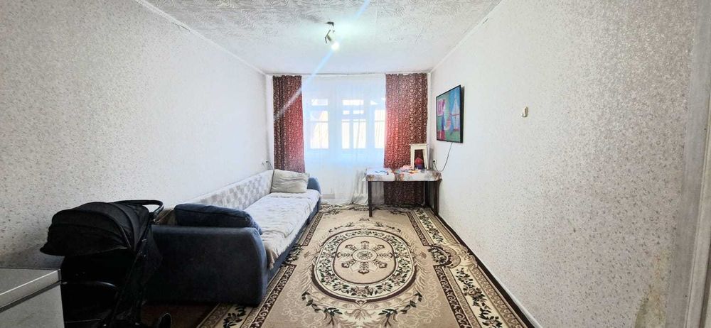 2 комнатная квартира на 6 микрорайоне