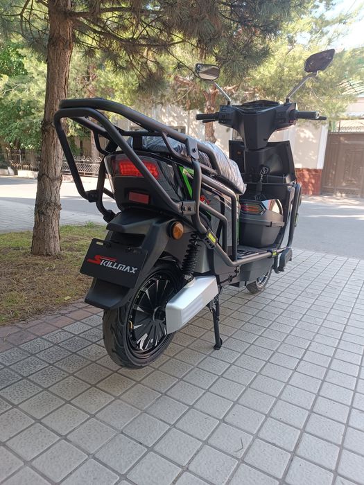 Продаю новый электроскутер 72в 2000watt 70км в час запас хода до 120км