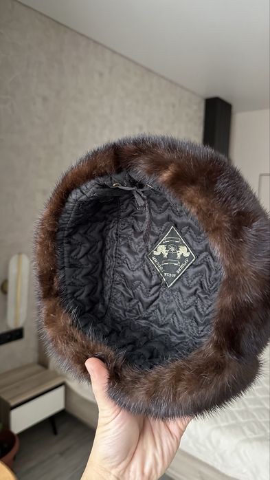 Норковая шапка (ушанка)