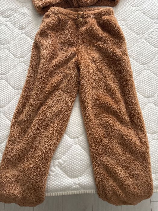 Комплект Pull and Bear XS страхотен!!!