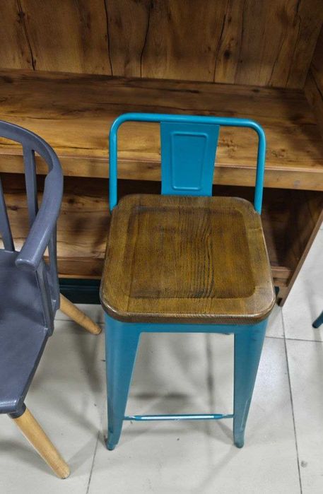 Продам деревяные стулья, барные стулья