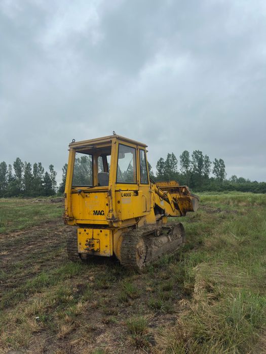 Incărcător frontal șenilat Hanomag