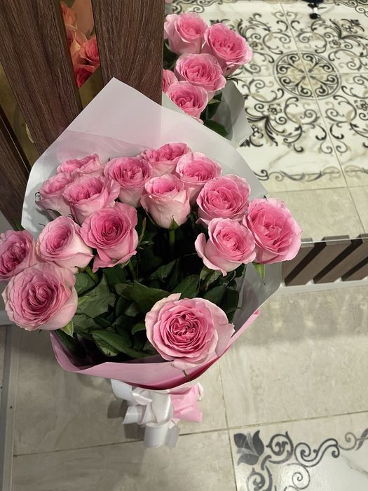 Голландские метровый розы