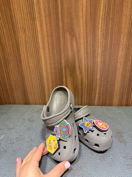 Детски сабо Crocs с Jibbitz