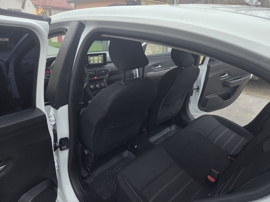 Logan 2024 automat 76.000 km