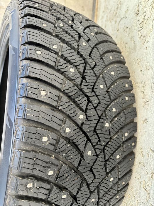 Комплект зимней шипованной резины Pirelli