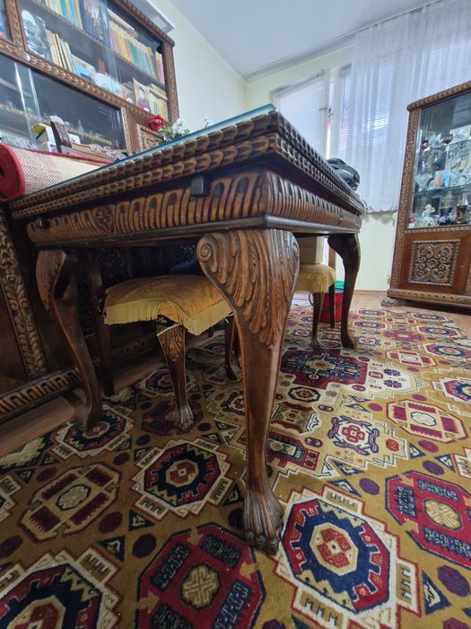 Vanzare mobila de living stil Florentin lemn de nuc