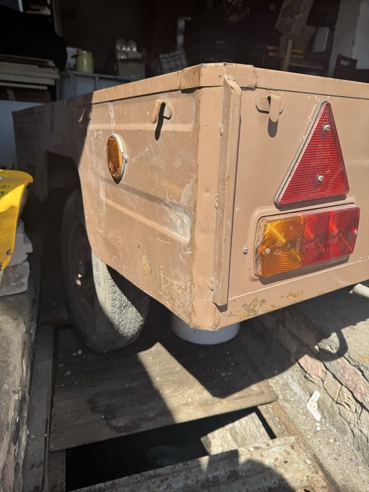 Прицеп легковой