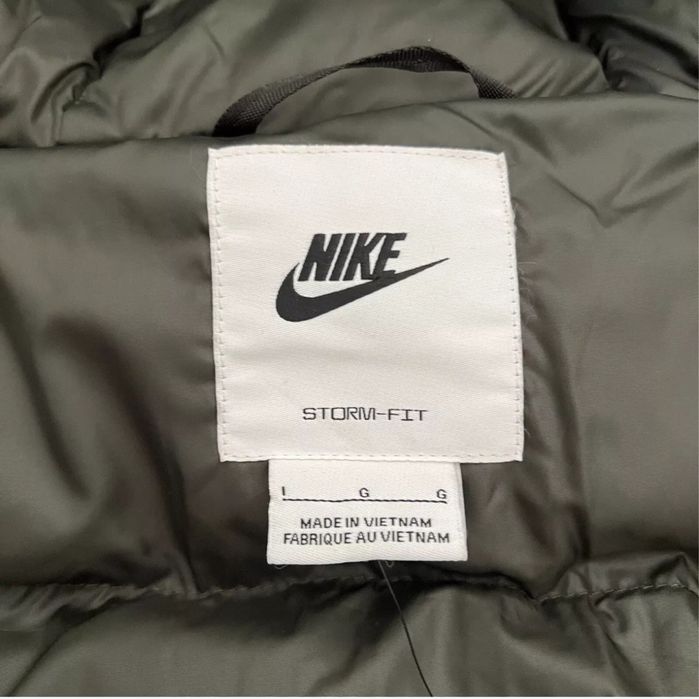 Nike Storm-FIT Windrunner - S и M Размер Оригинални