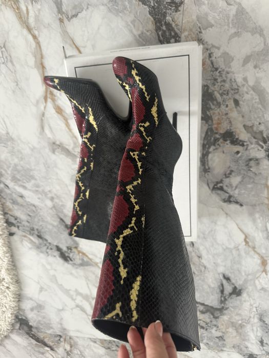 Новые сапоги