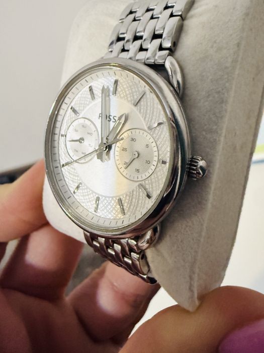 Ceas fossil dama