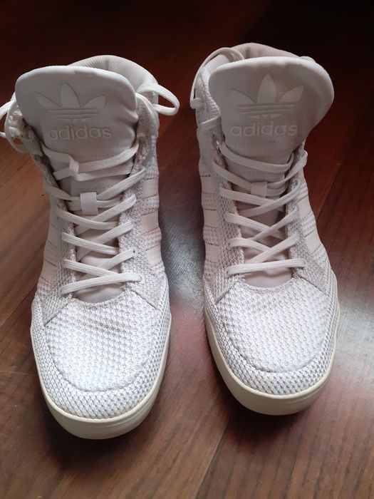 Ghete Adidas -albe pentru baieti