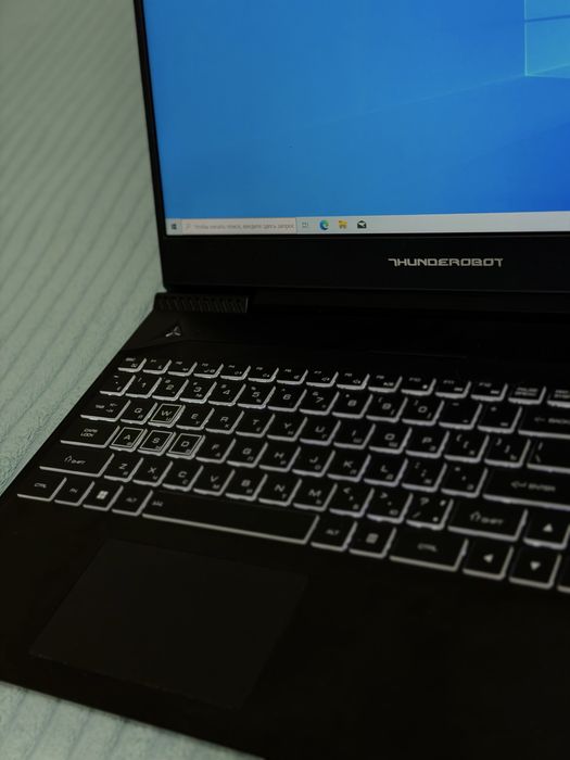 Продам игровой ноутбук в полном комплекте