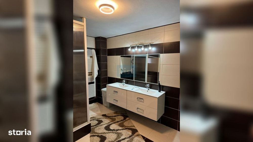 Casă spațioasă de vânzare - 210.000 €