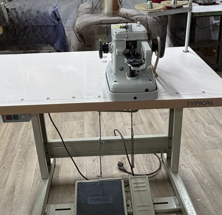 Скорняжная машинка Typical