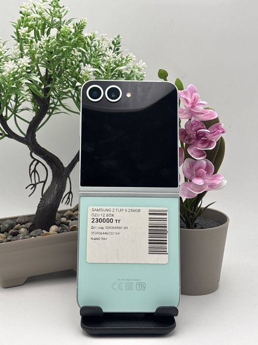 Samsung Z Flip 6.  256/12.   Самсунг З Флип 6.  256/12