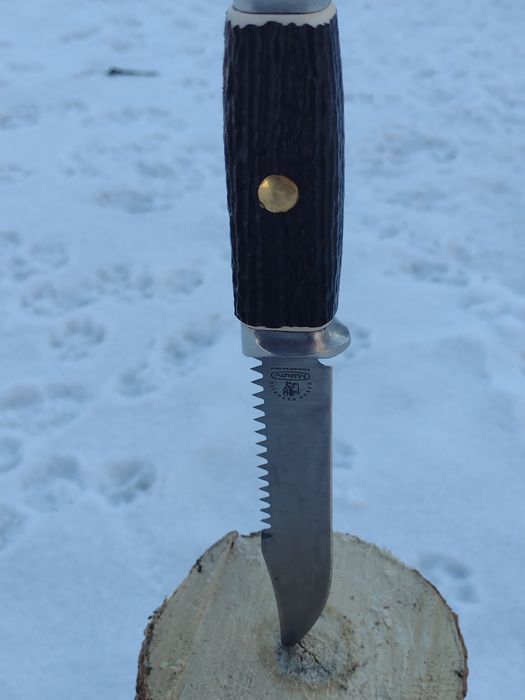 Vând cuțit de vânătoare Mikov Republica cehă