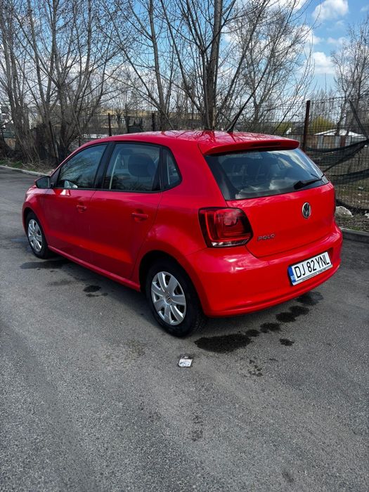 Vând Volkswagen Polo