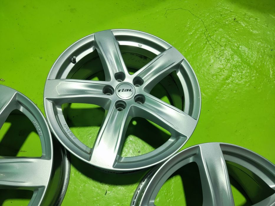 18 5x114.3 Toyota лети джанти 5х114.3