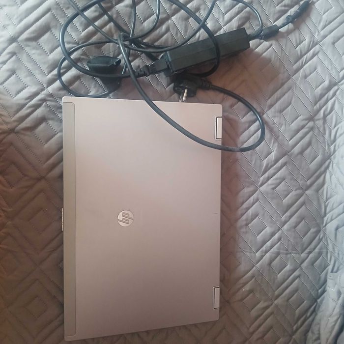 Лаптоп Hp 8440p.