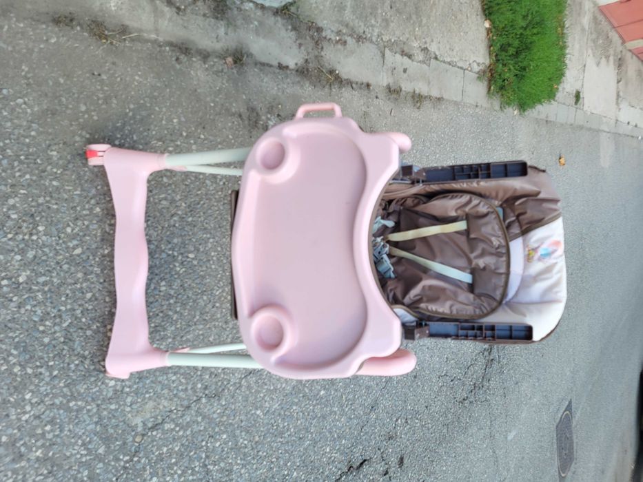 Vând scaun de masă pentru bebe