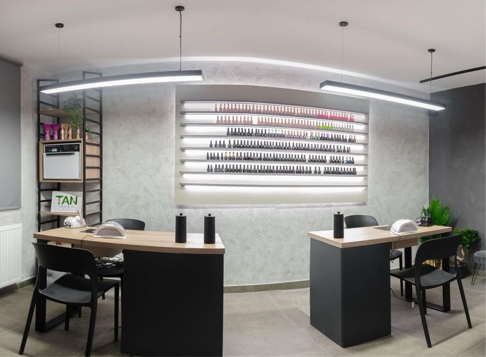 Inchiriez post manichiura si coafor