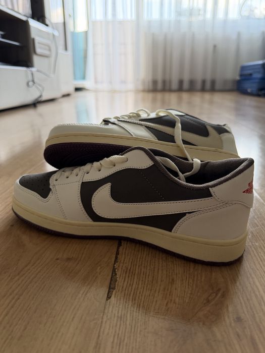 Air Jordan 1 Low OG SP Travis Scott Reverse Mocha.