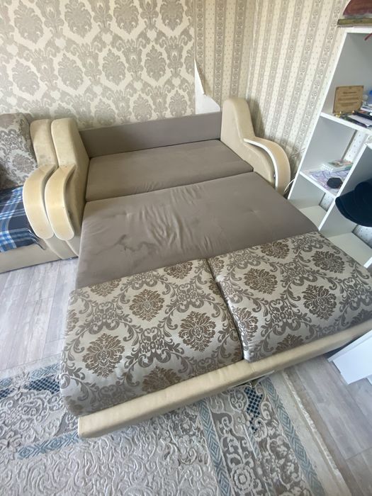 Продам  2 дивана