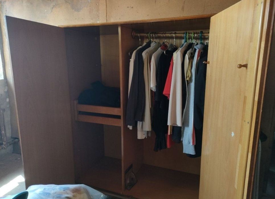 Шифоньер в хорошем состоянии