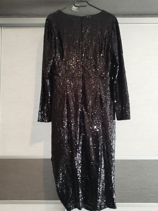 Рокля с пайети Boohoo