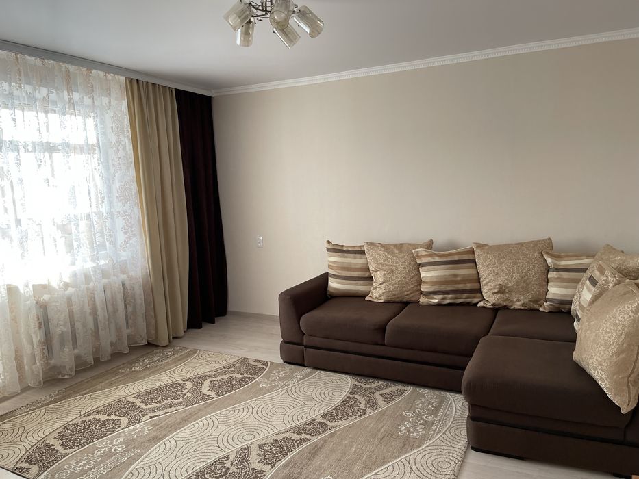 Сдам 2 ком квартиру!