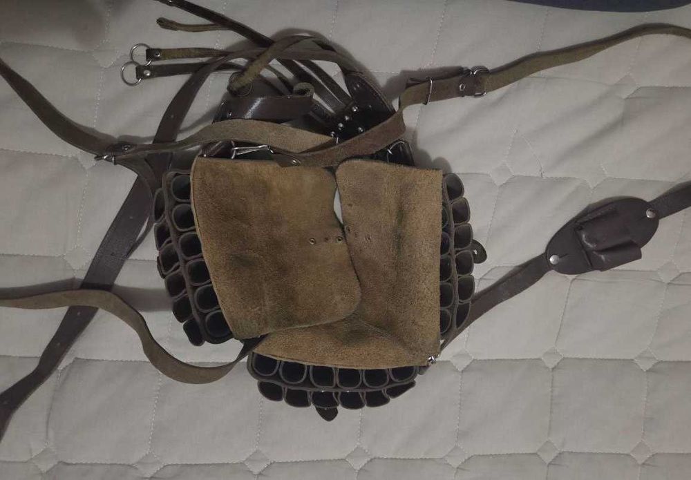 Патронташ охотничий кожаный 12 кал. на 38 патронов