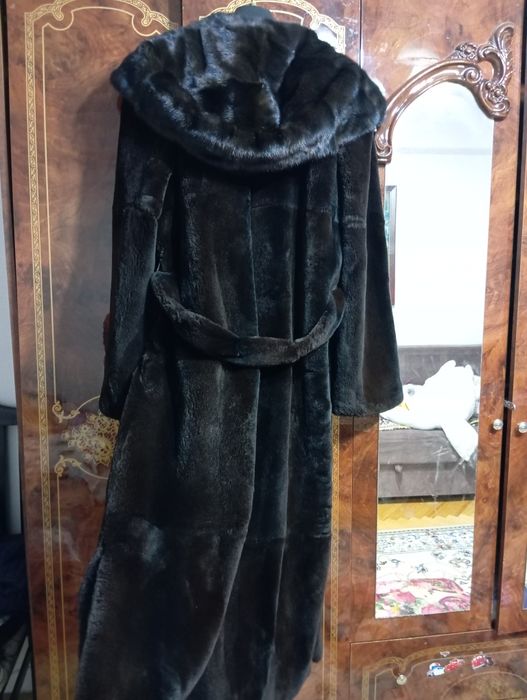 Шуба (бобер) продам