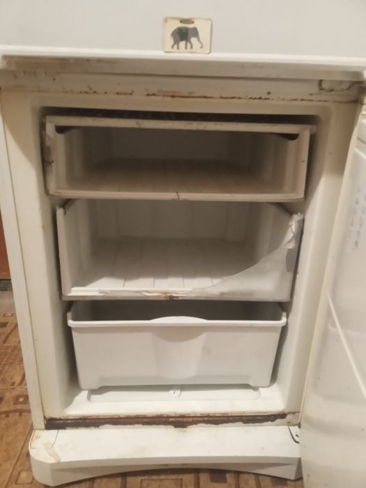 Продам холодильник рабочий