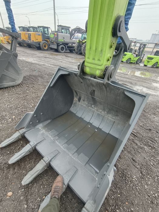 Гусеничный ЭКСКАВАТОР ZE245G новый в наличии