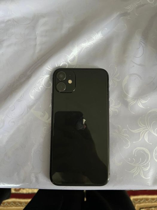 Айфон 11 срочно.