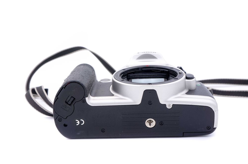 Aparat foto film Canon EOS 500n montura EOS EF