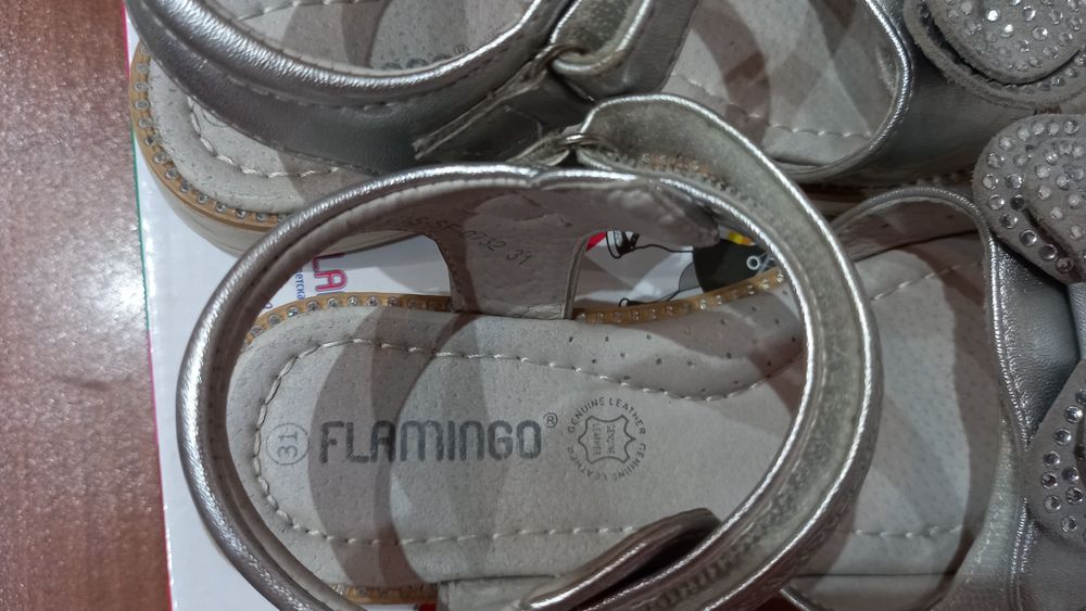 Продам летние сандалии